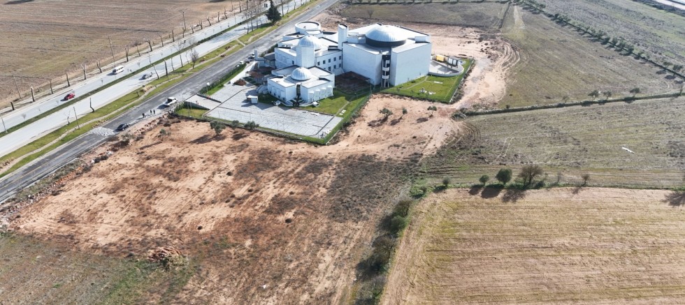 Büyükşehir Belediyesi Yeşil Alanları Artırıyor