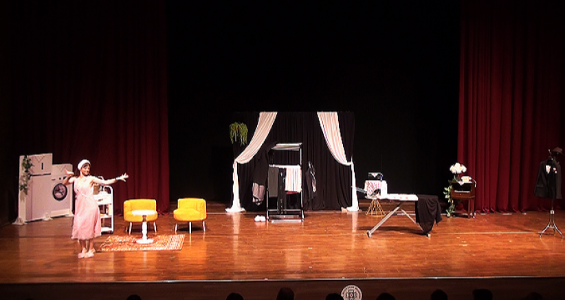 “Dört Duvar” Menteşe’de Sahnelendi  