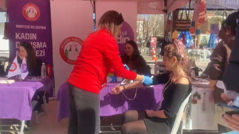 EMEK PAZARI’NDA İLK YARDIM VE KADES ANLATILDI