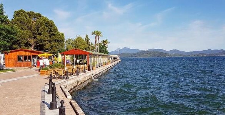 Köyceğiz Gölü Alarm Verdi: Taşkın Nedeniyle Ev ve İş Yerleri Sular Altında Kaldı