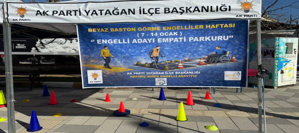 AK Parti Yatağan’da Görme Engelliler İçin Empati Parkuru Kurdu