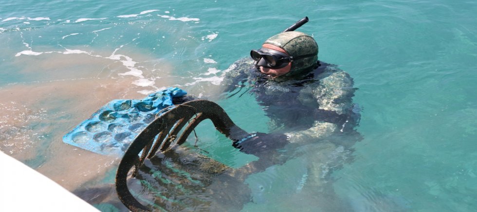 Akyarlar’da Deniz Dibi Temizliği 