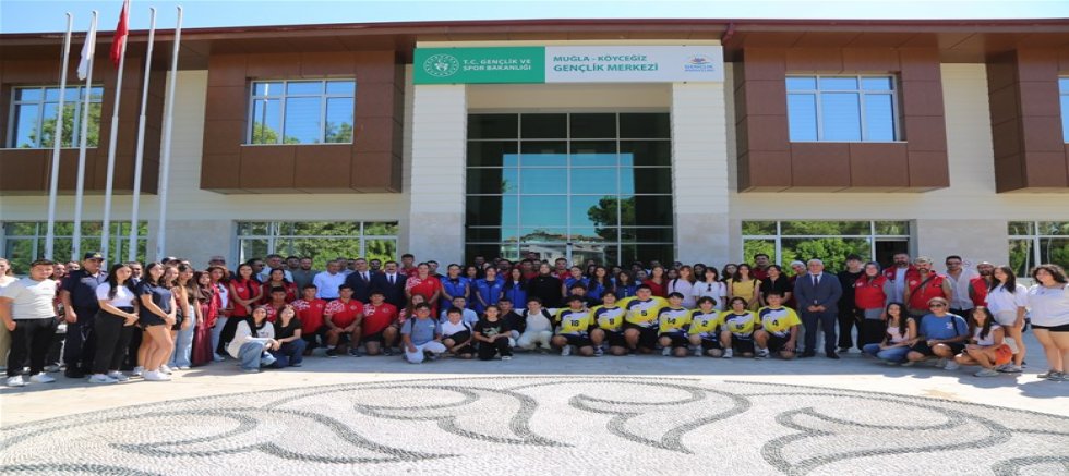 Bakan Yardımcısı Koçoğlu Muğla’da Gençlerle Buluştu