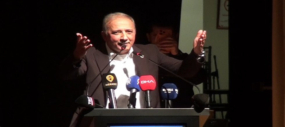 KADEM METE; DEMEK Kİ BU SALON DOLABİLİYORMUŞ!