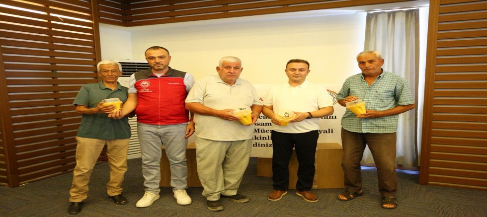 Ortaca’da Akdeniz Meyve Sineği ile Mücadele Kapsamında Tuzak Dağıtım Etkinliği Gerçekleştirildi