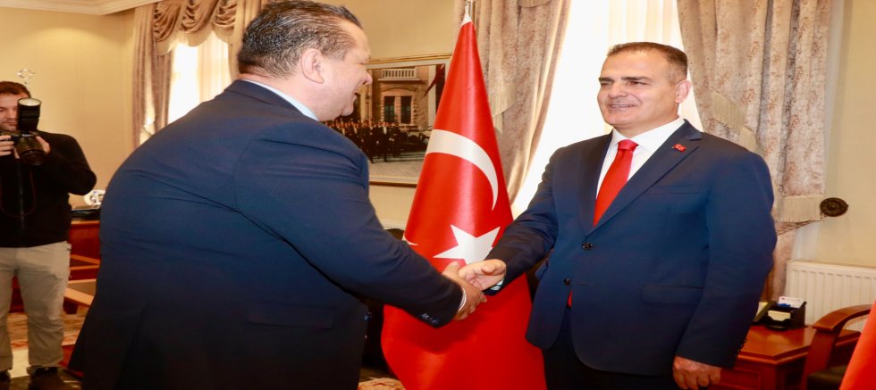 Vali Akbıyık, Cumhuriyet Bayramı Tebriklerini Kabul Etti