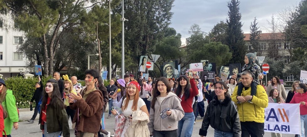 Menteşe’de Dünya Tiyatro Günü Coşkusu