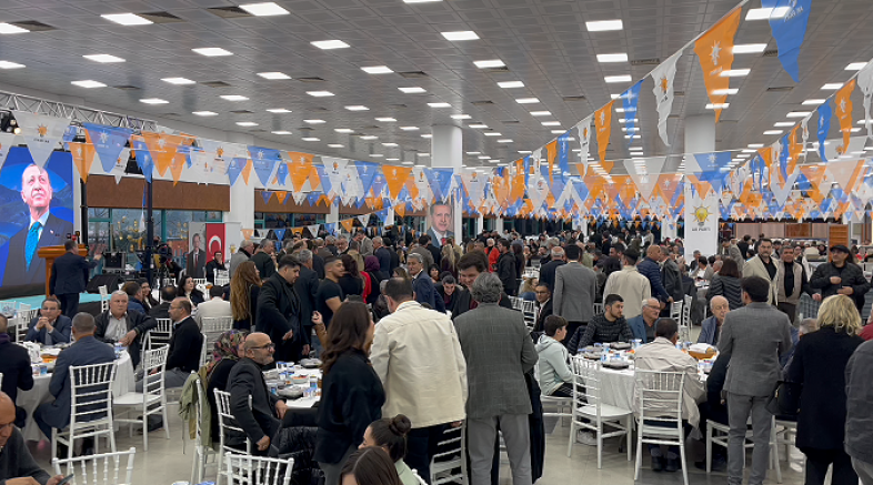 Muğla AK Parti’den Öğrenci Sarayı’nda Yoğun Katılımlı İftar Programı