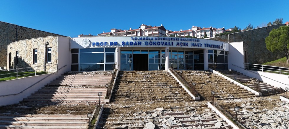 Şadan Gökovalı Açık Hava Tiyatrosu Çağdaş Bir Yapıya Kavuşuyor