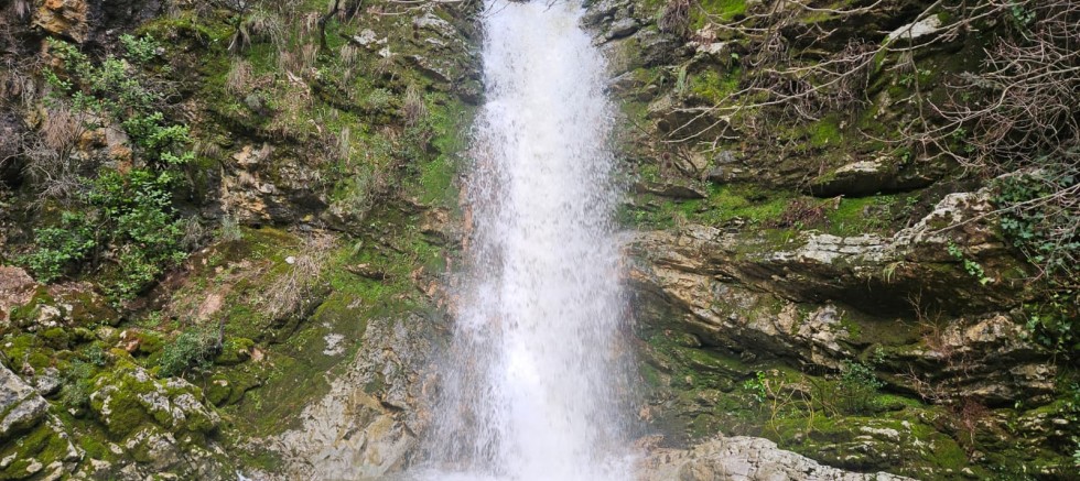 Sarnıç Çiliguz Şelalesi Yağışlarla Coştu