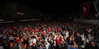  19 Mayıs Coşkusu Konserlerle Doyasıya Yaşandı