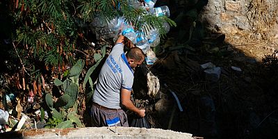 Belediye Ekiplerinden Derelerde Temizlik Çalışmaları