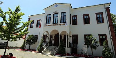 Büyükşehir Hazine  Bakanlığı Verilerine GörMali e Disiplini Koruyan Belediyeler Arasında