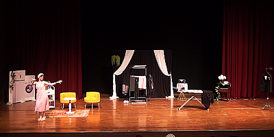 “Dört Duvar” Menteşe’de Sahnelendi  