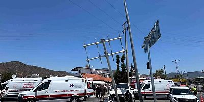 Fethiye’de Kavşakta Kaza: 11 Yaralı