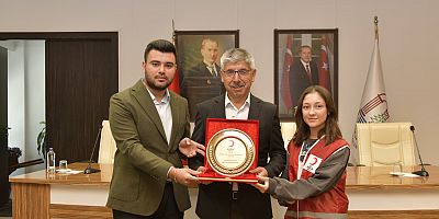 Genç Kızılay Muğla’dan Rektör Kaçar’a Ziyaret