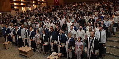 İİBF'de Gurur Günü: Mezuniyet Coşkusu Yaşandı                   Bir Fakülte Daha Gençlerini Uğurladı: MSKÜ İİBF’de Mezuniyet Töreni