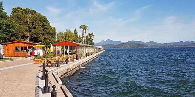 Köyceğiz Gölü Alarm Verdi: Taşkın Nedeniyle Ev ve İş Yerleri Sular Altında Kaldı