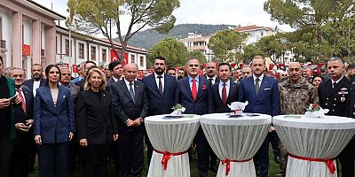 MUĞLA VALİLİĞİ’NDE BAYRAMLAŞMA YOĞUN KATILIMLA GERÇEKLEŞTİ