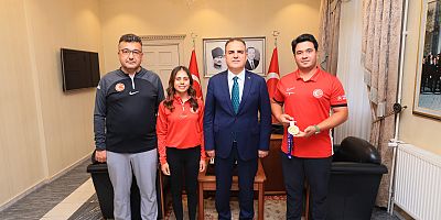 Muğla Valisi Akbıyık’tan Milli Okçu Emircan Haney’e Oy Çağrısı