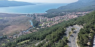 SAKAR GEÇİDİ’NDE ORMAN YANGINLARINA KARŞI YOL KENARI TEMİZLİĞİ