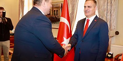 Vali Akbıyık, Cumhuriyet Bayramı Tebriklerini Kabul Etti