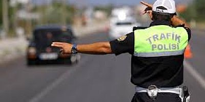 YENİ TRAFİK CEZALARI YASALAŞTI