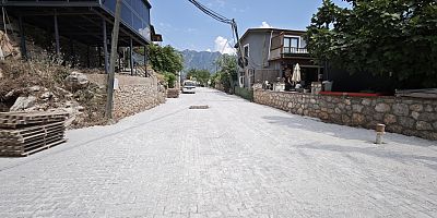 Yol Yatırımları Hız Kesmiyor: Orhaniye'de Çalışmalar Başladı