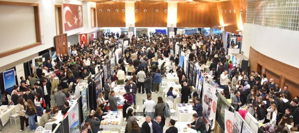                  Turizmde 20 Yıllık Gelenek: MSKÜ’de Okul-Sektör İş Birliği