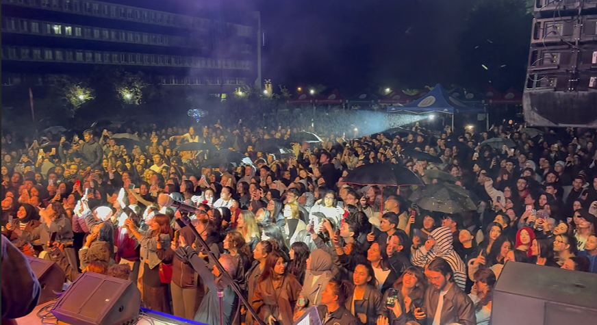 Yağmura Rağmen Gökçe Konserine Yoğun İlgi